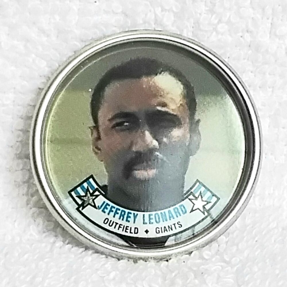 3/$20 Vintage & Mint 1988 Topps MLB Jeffrey Leonard 1 1/2" Metal Coin 46/60!!